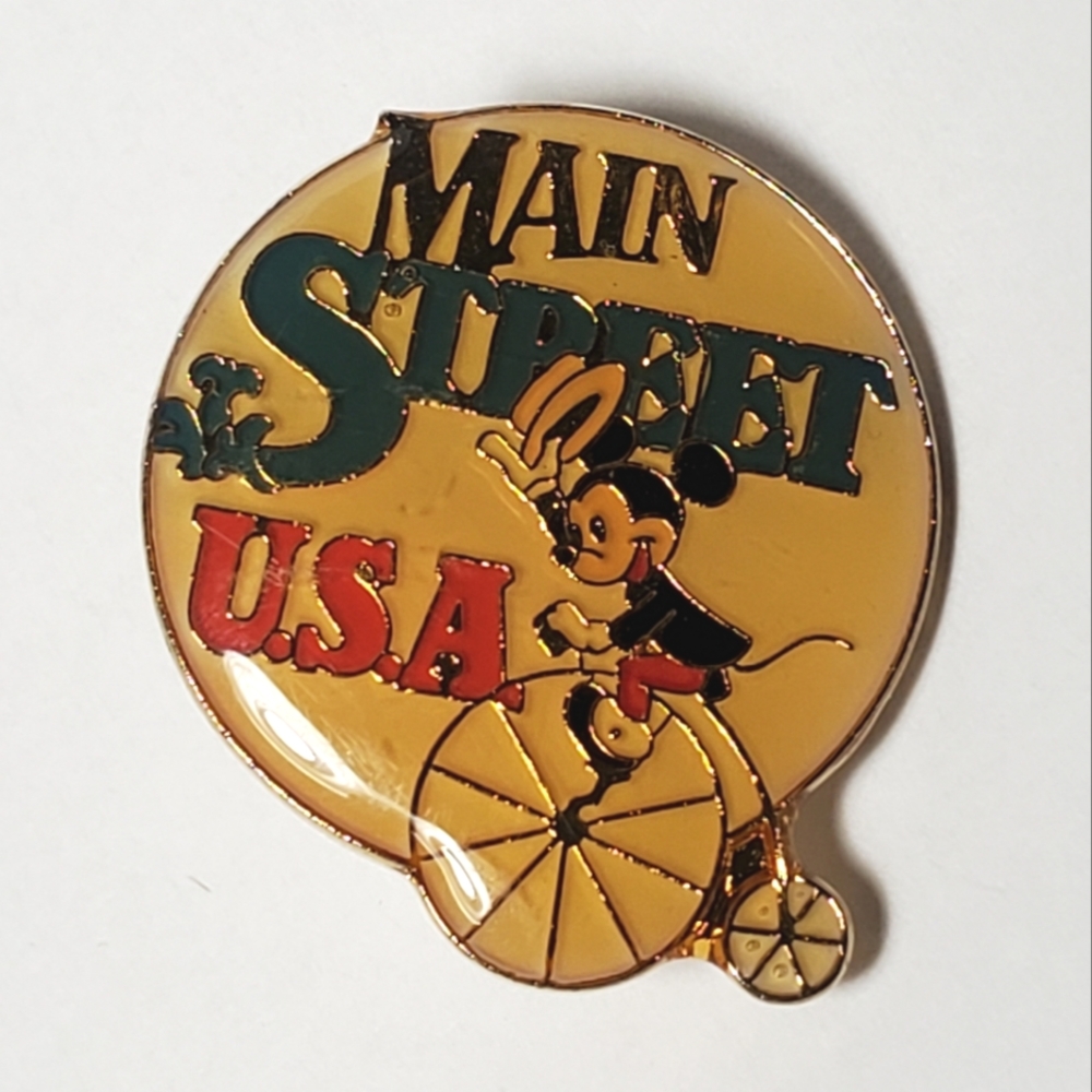 Vintage (1980s) Disneyland 30th Anniversary "Gift Giver" pin